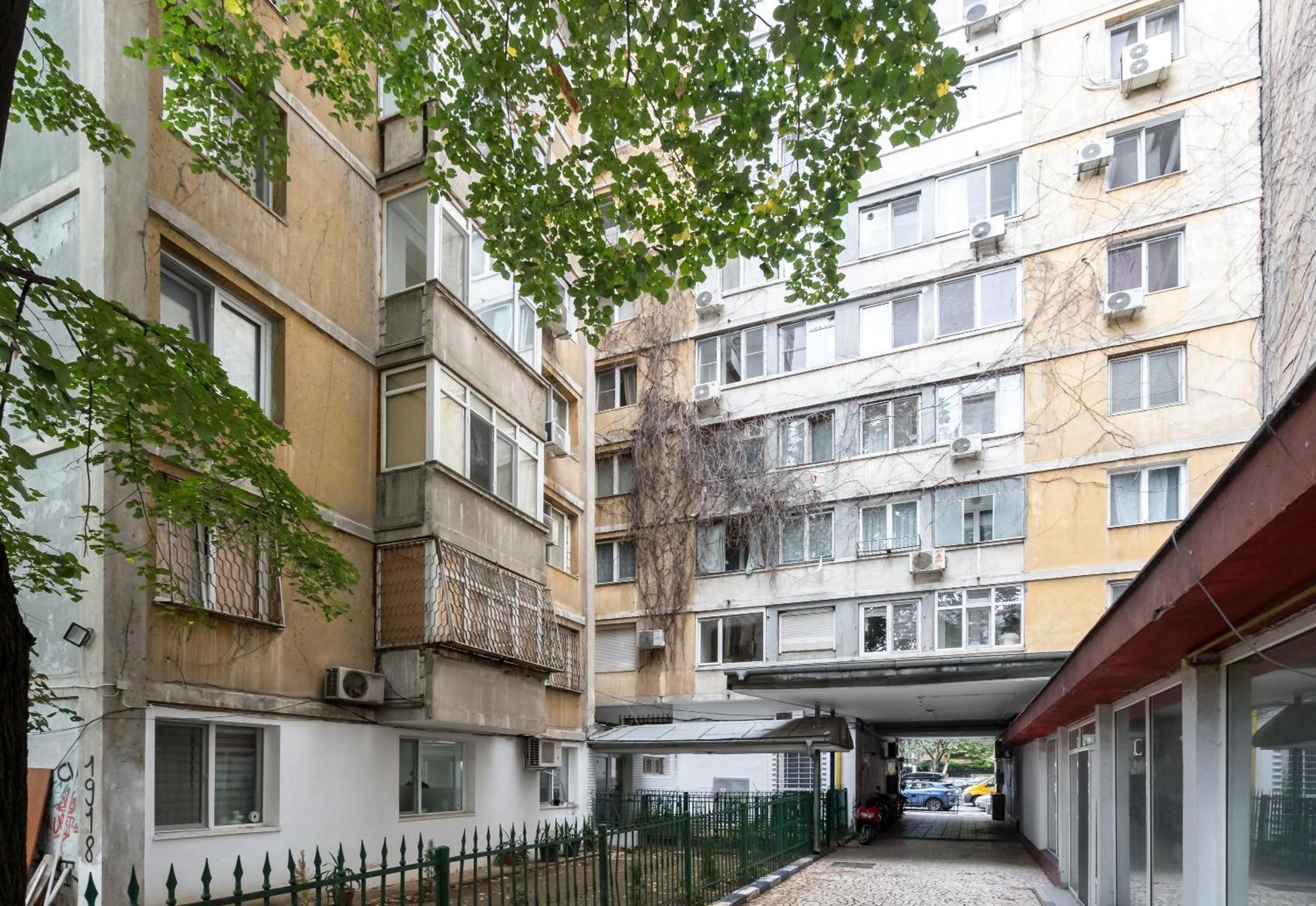 Ultracentral Cozy Apartment Bukarest Exterior foto