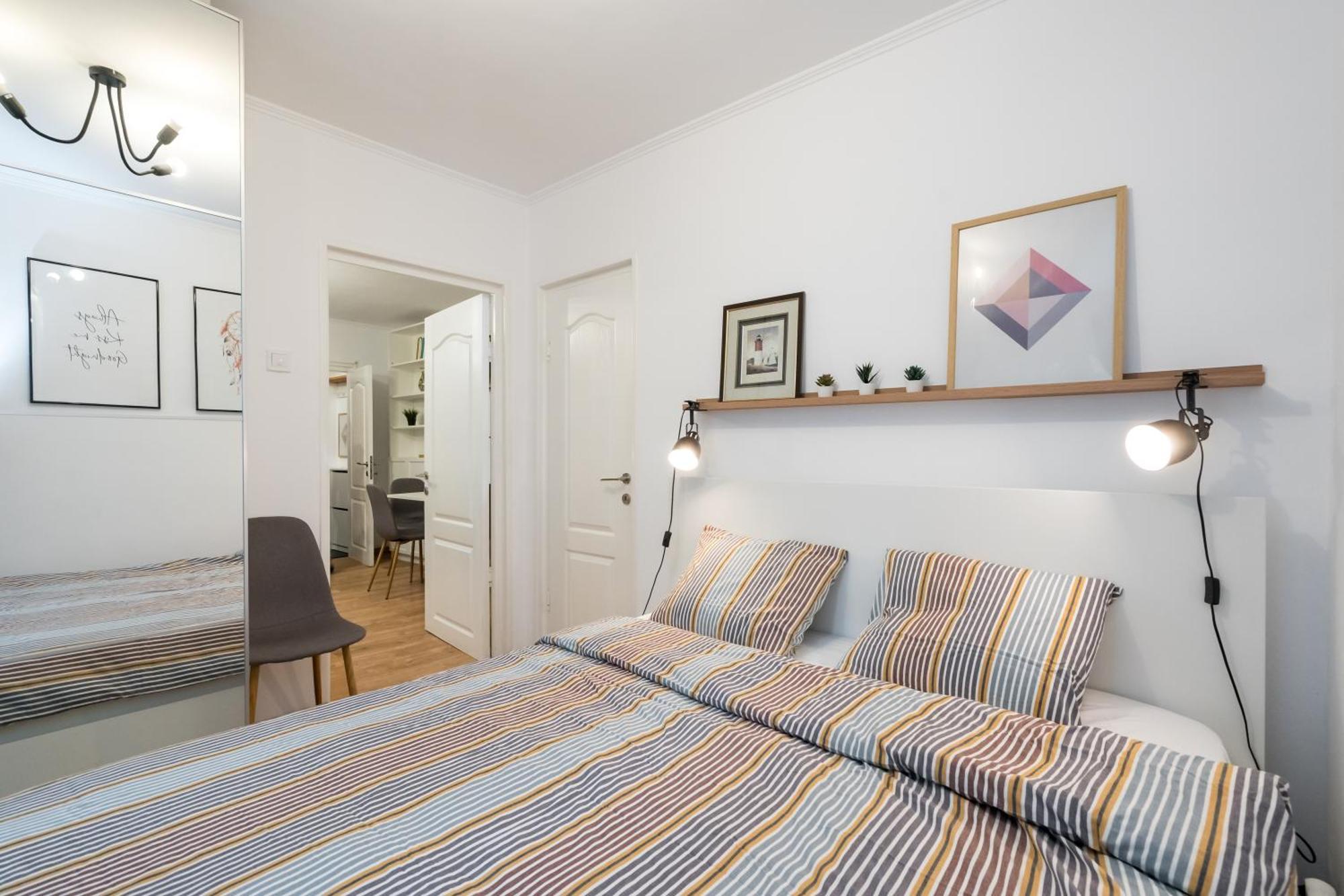 Ultracentral Cozy Apartment Bukarest Exterior foto